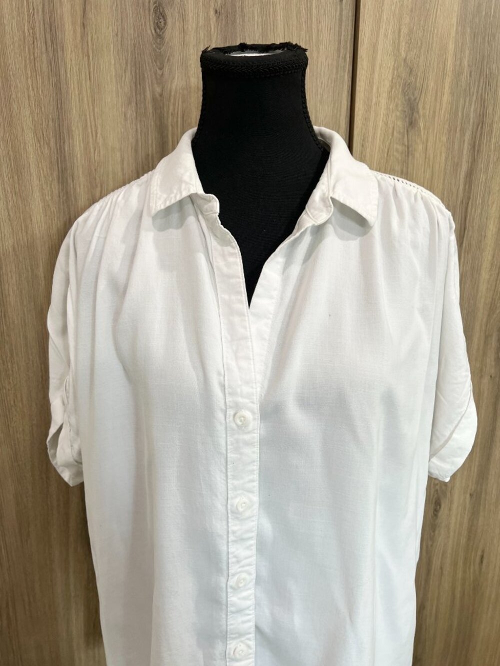Anthropologie Relaxed White Button-Up Blouse - Picture 3 of 9